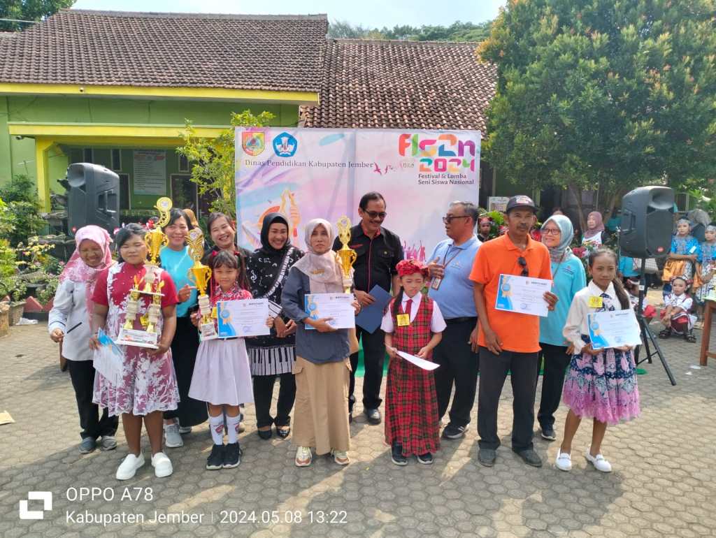 SDN Sanenrejo 04 Raih Juara 3 Lomba Menyanyi Tunggal Di Ajang FLSSN Tingkat Kabupaten Jember